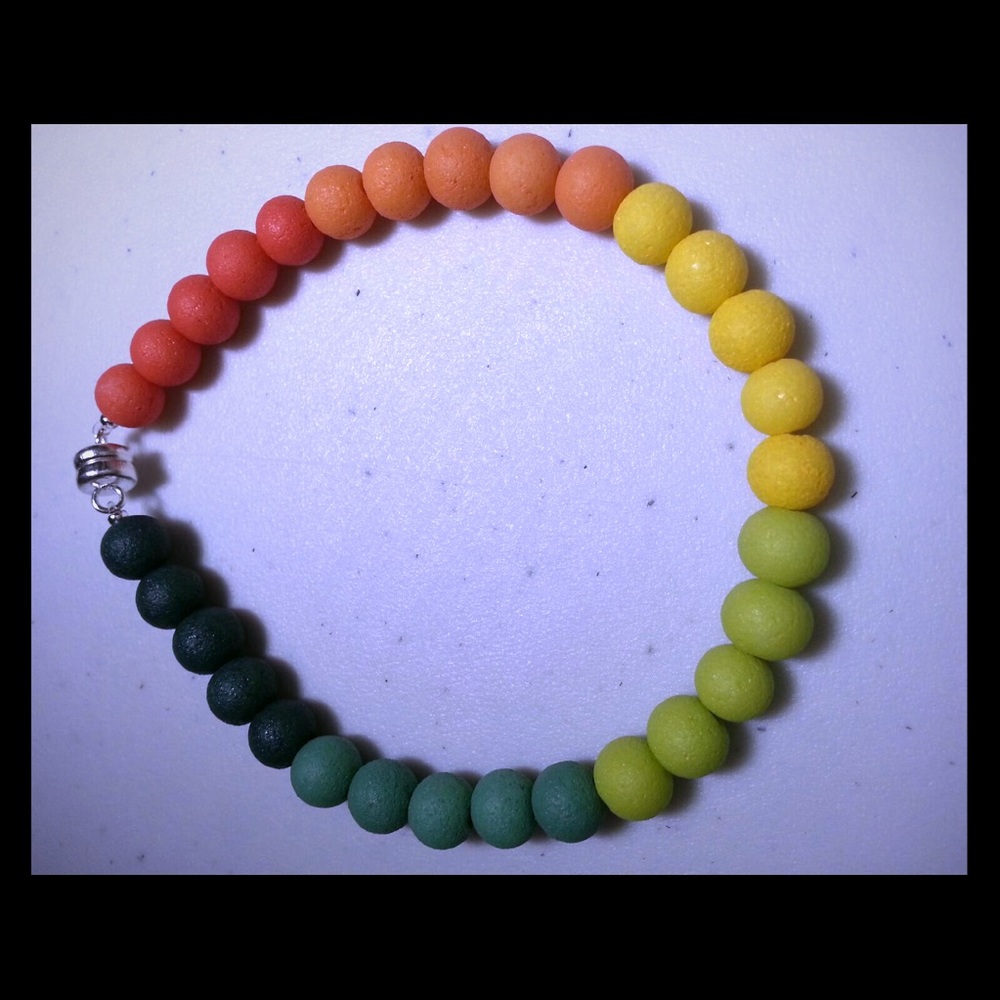 Ombré glass bead bracelet